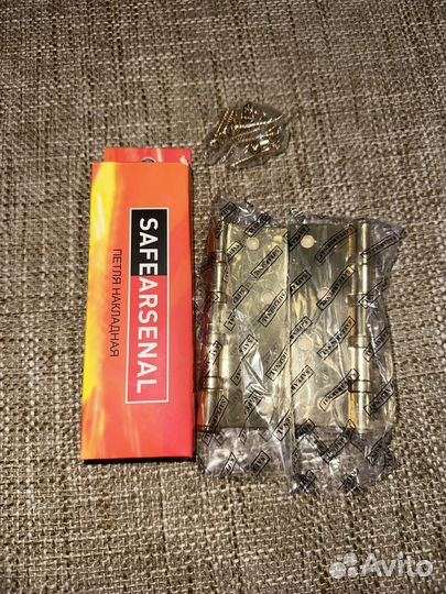 Петли для дверей