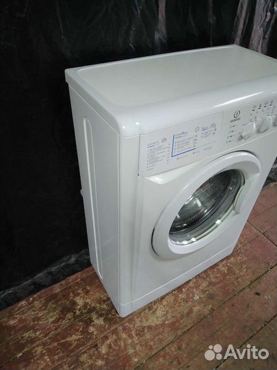 Стиральная машина indesit