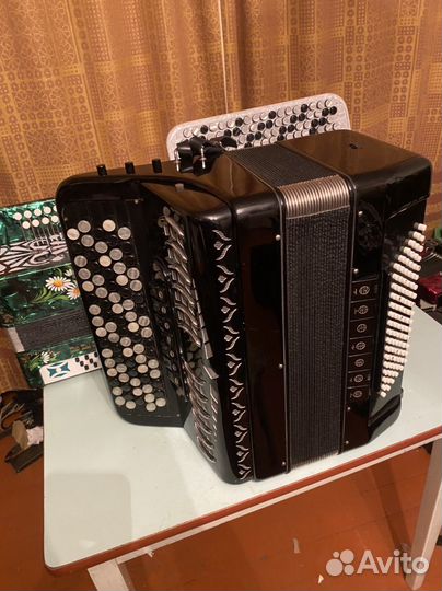 Баян Готово Выборный Аналог Юпитер 3 с Подбородник