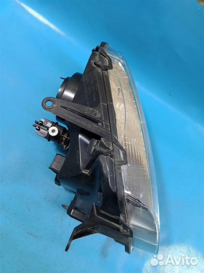 Фара правая Renault Duster 2012