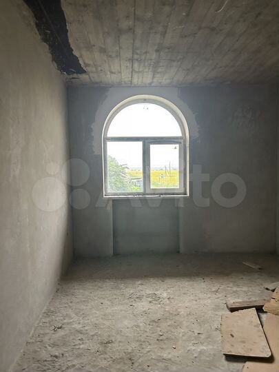 Коттедж 230 м² на участке 10 сот.