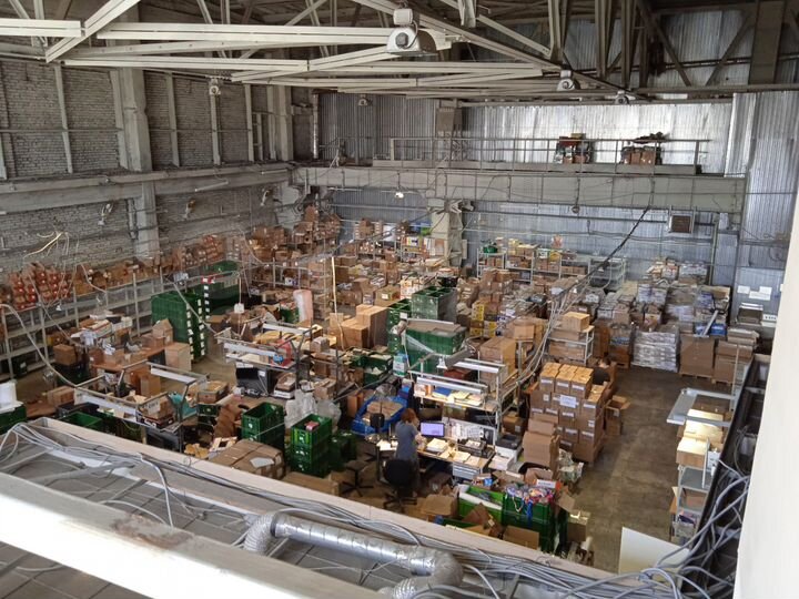 Производство, склад + офисы 900 м²