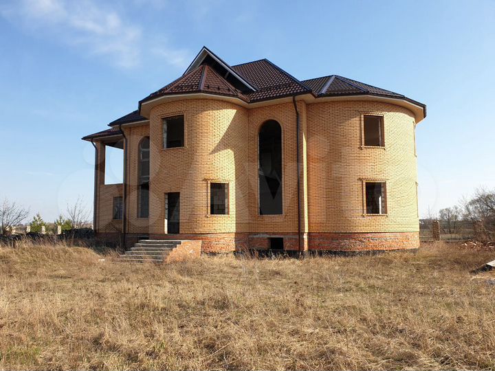 Дом 217 м² на участке 10 сот.