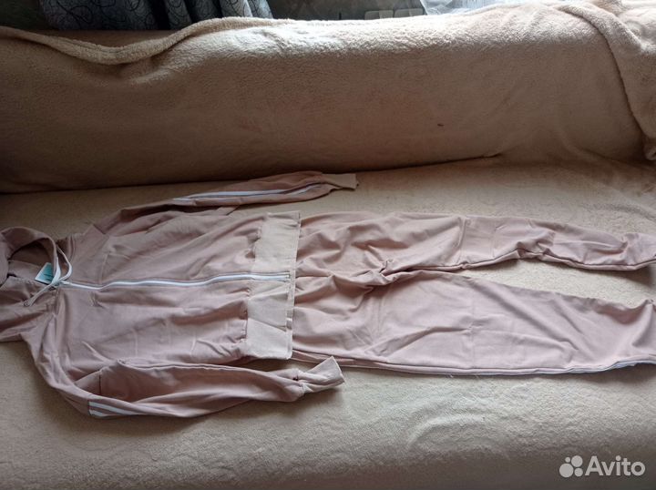 Спортивный костюм новый