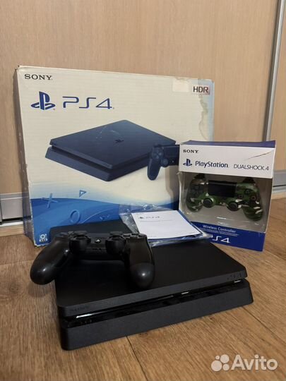 Sony playstation 4 slim