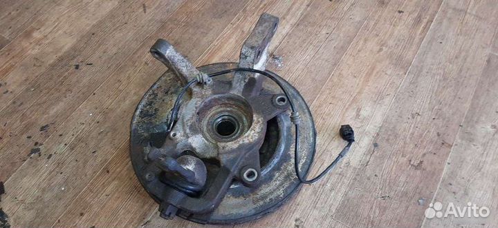 Кулак поворотный передний правый Ssangyong Actyon