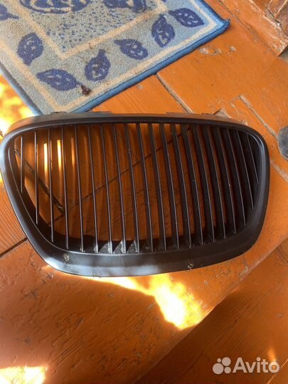 Решетка радиатора seat leon 2