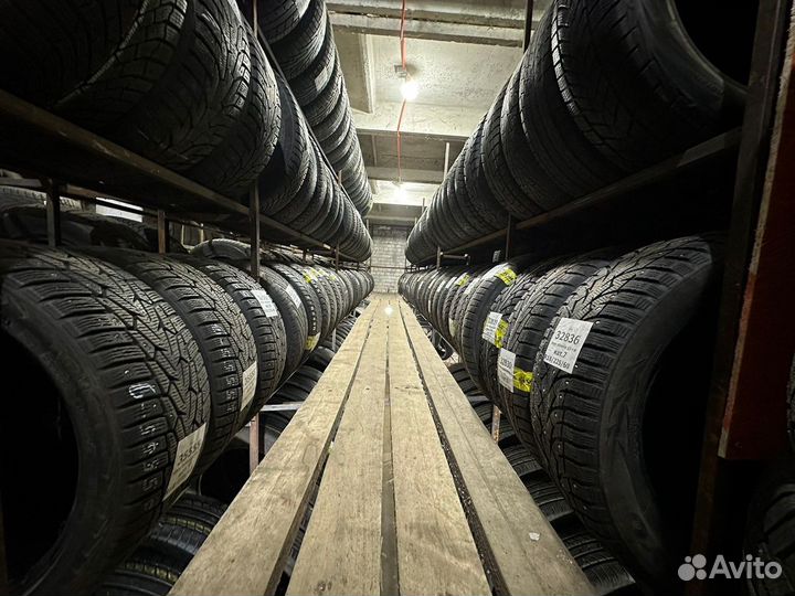 Continental CrossContact UHP E 225/55 R18 98V