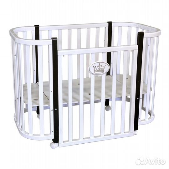 Детская кроватка с маятником