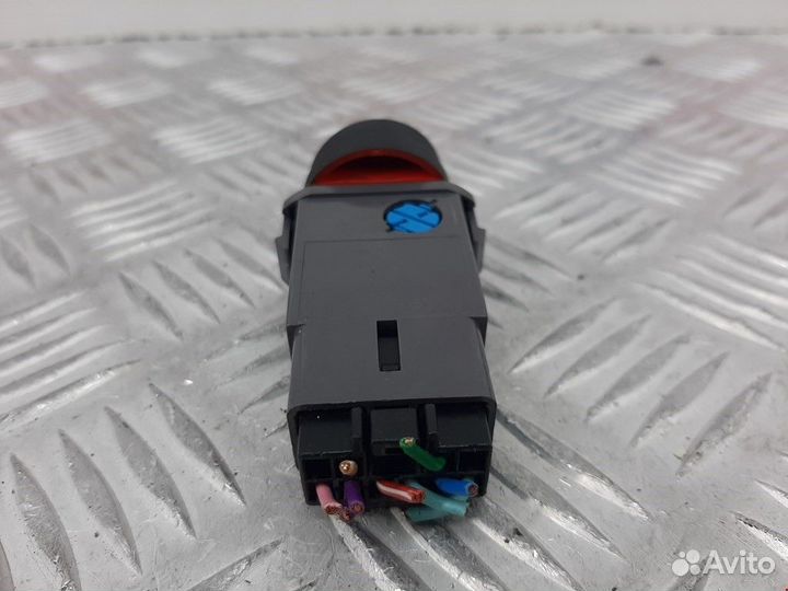 Кнопка аварийной сигнализации Chevrolet Aveo