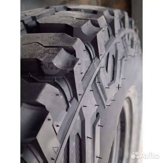 Kumho Road Venture MT51 235/75 R15 110Q