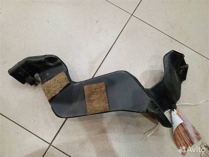 Воздуховод торпедо Mitsubishi Pajero iO 1998-2007