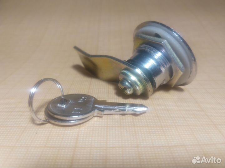 Замок для электрощита мет