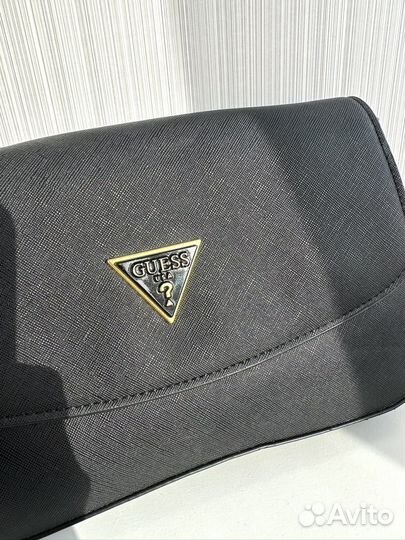 Сумка багет Guess