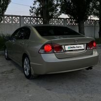 Honda Civic 1.8 AT, 2008, 290 000 км, с пробегом, цена 1 050 000 руб.