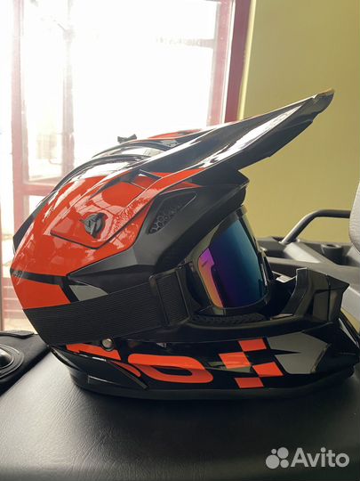Мото шлем кроссовый