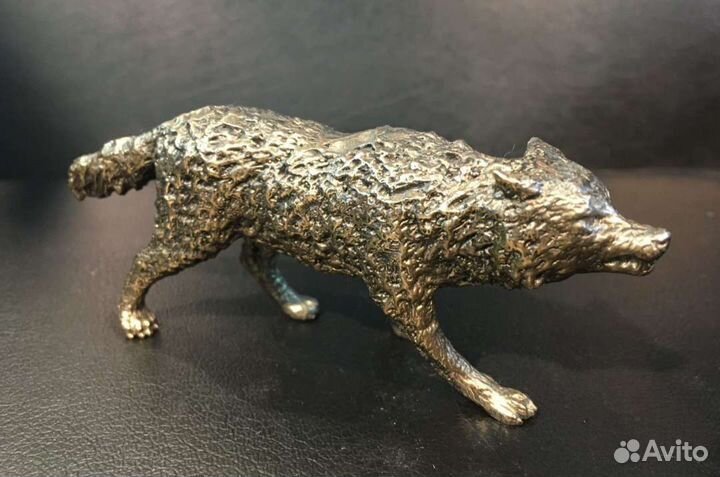 Бронзовая скульптура