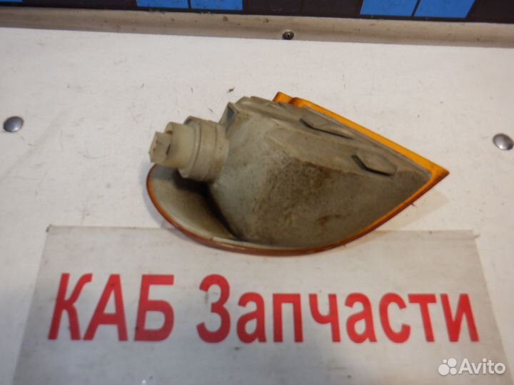 Указатель поворота передний ваз 2115 желтый