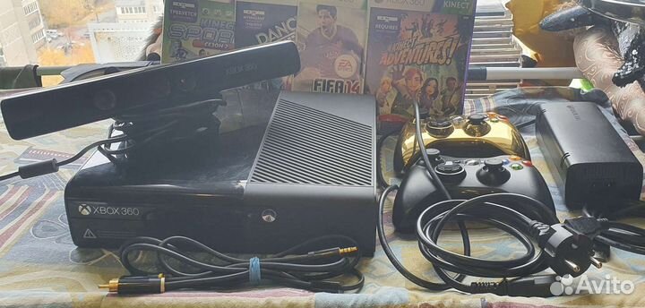Xbox 360 с Kinect и играми