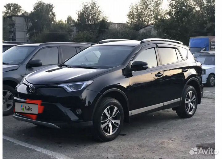 Toyota RAV4 2.2 AT, 2018, 240 000 км