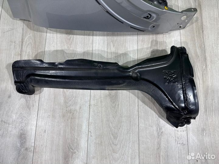 Крыло переднее правое Volvo Xc70 BB B6324 2007