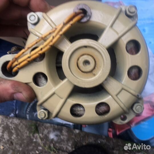 Электродвигатель асинхронный новый. СССР