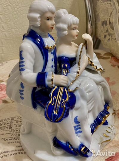 Статуэтка Дама и Кавалер h 20см Фарфор