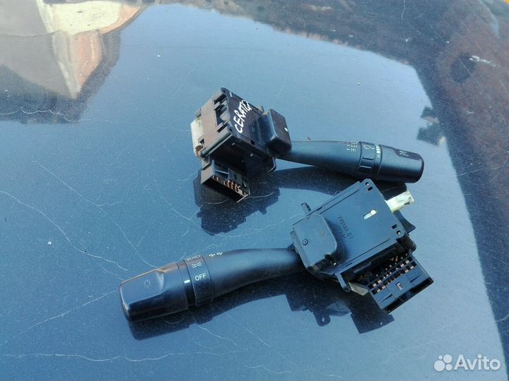 Переключатель поворотника KIA cerato 1