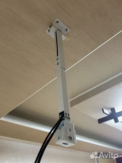 Кронштейн для проектора потолочный