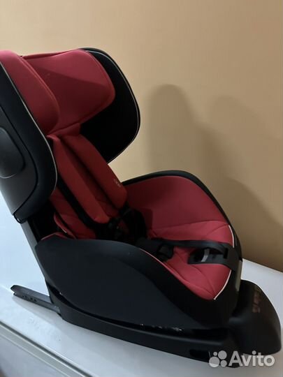 Детское автокресло Recaro Hero Optiafix 9-18 кг