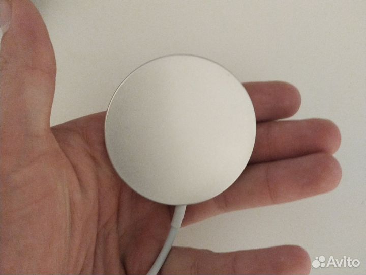 Беспроводная зарядка для iPhone