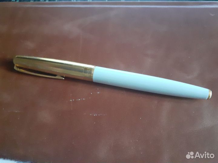 Ручка перьевая полуавтоматическая + бусы