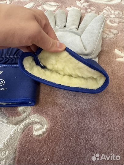 Новыен теплые рабочие перчатки