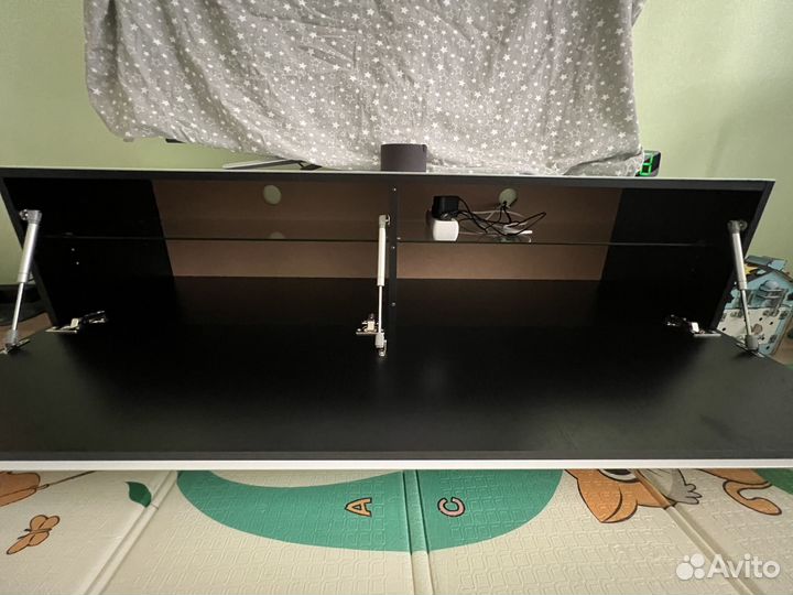 Тумба под телевизор