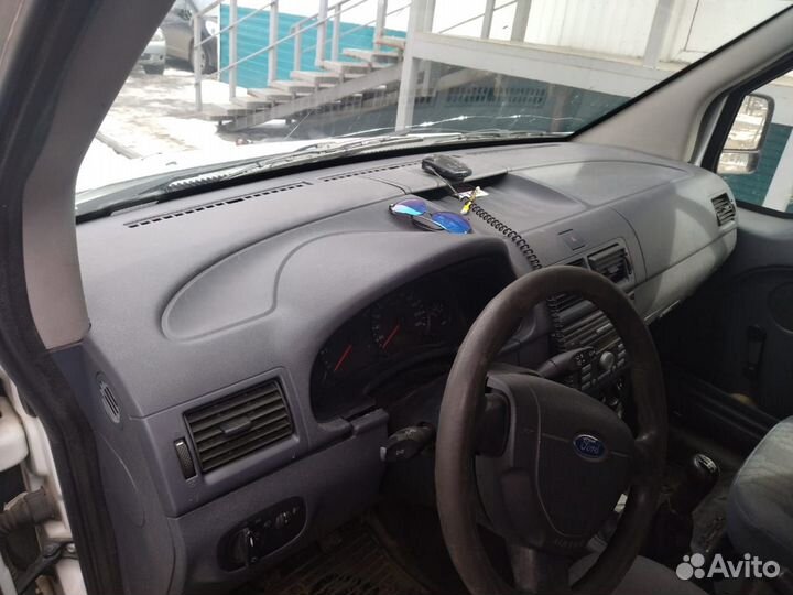 Ford Transit Connect цельнометаллический, 2008