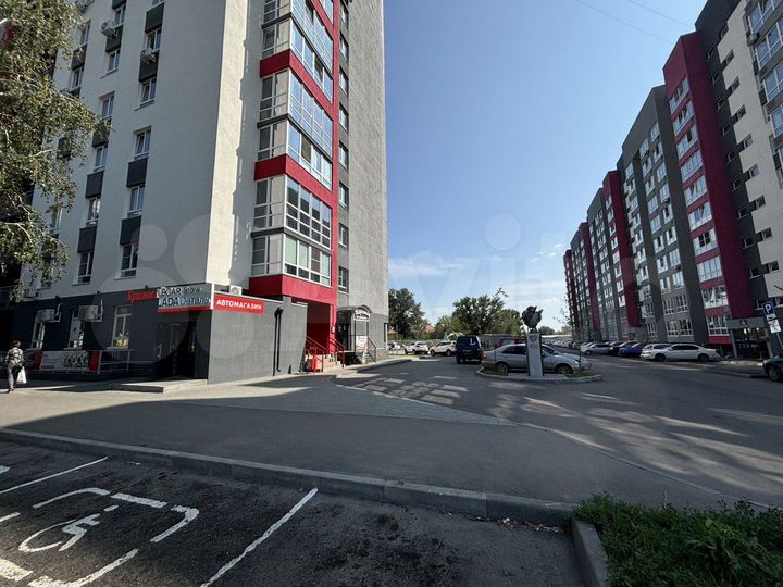 3-к. квартира, 52,4 м², 1/10 эт.