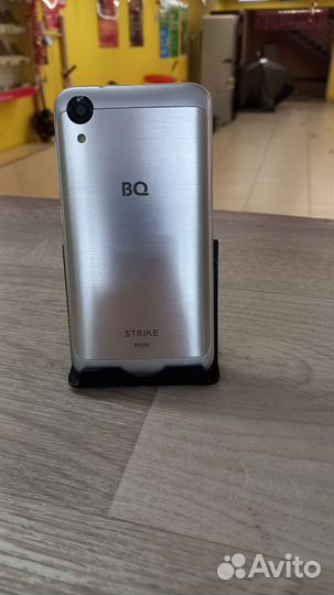 BQ 4072 Strike Mini, 8 ГБ