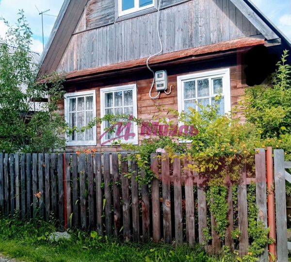 Дача 15,3 м² на участке 4 сот.