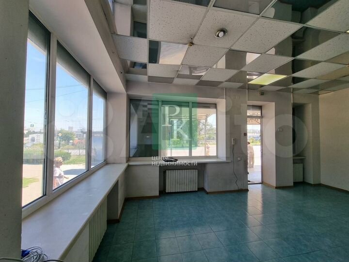 Помещение на остановке Дмитрия Ульянова