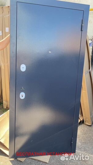 Дверь входная в квартиру с установкой