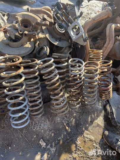 Пружины передние, задние на ваз 2107,2106,2105