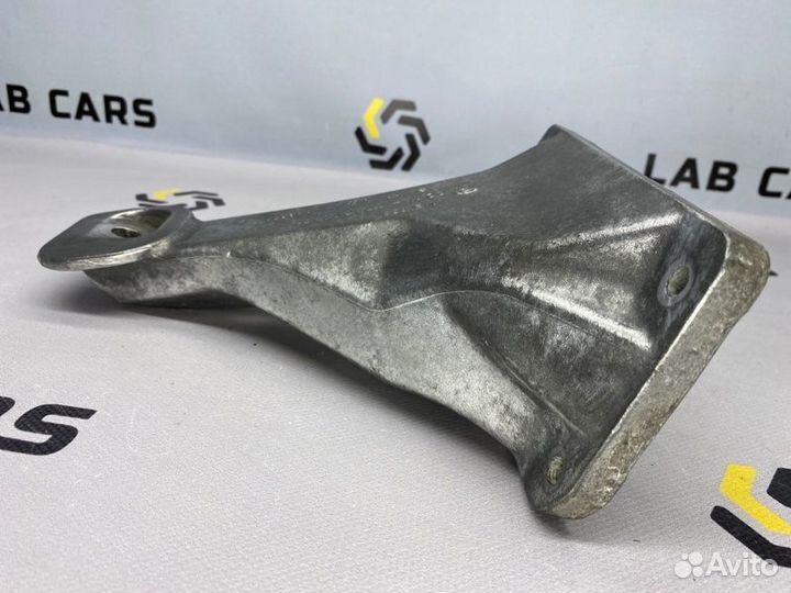 Кронштейн опоры двигателя правый Bmw Х5 E53