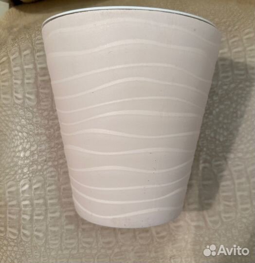 Горшок, кашпо для цветов