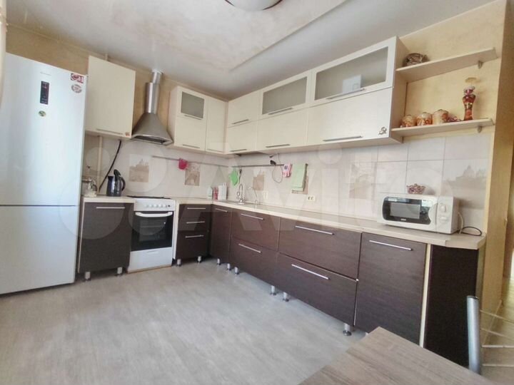 3-к. квартира, 84 м², 6/10 эт.