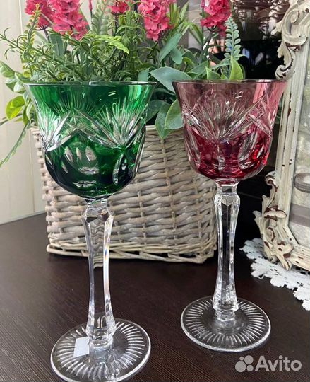 Шикарные фужеры из цветного немецкого хрусталя