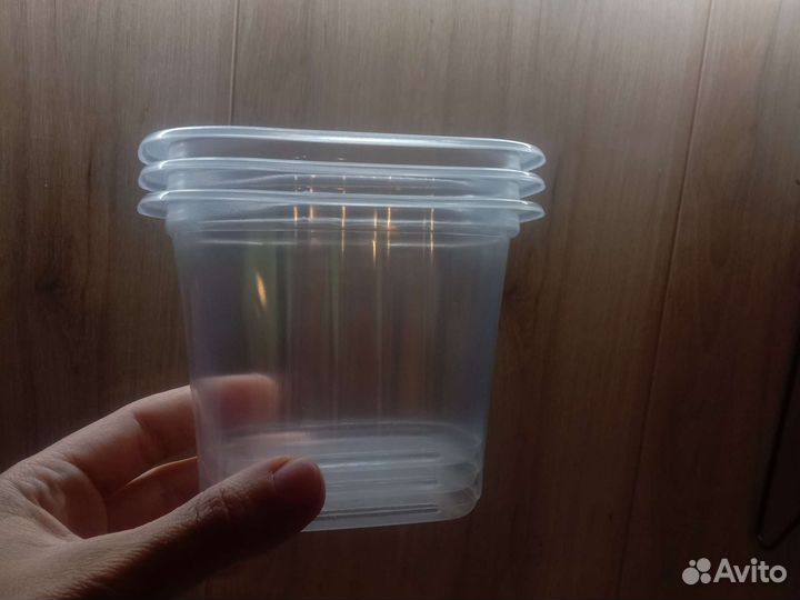 Пластиковые баночки