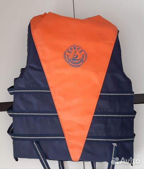 Спасательный жилет взрослый