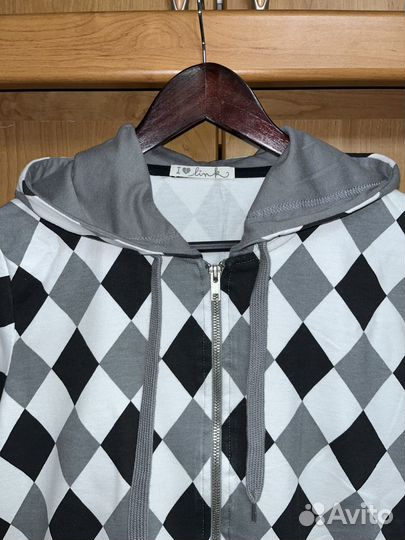 Спортивная кофта