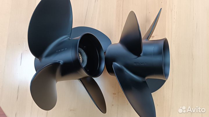 Гребной винт на спарку 4x14.5x17(L), 4x14.5x17(R)