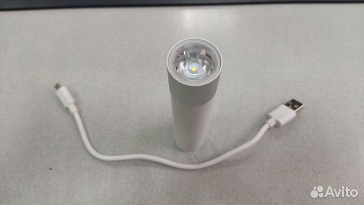 Внешний аккумулятор Power bank с фонариком